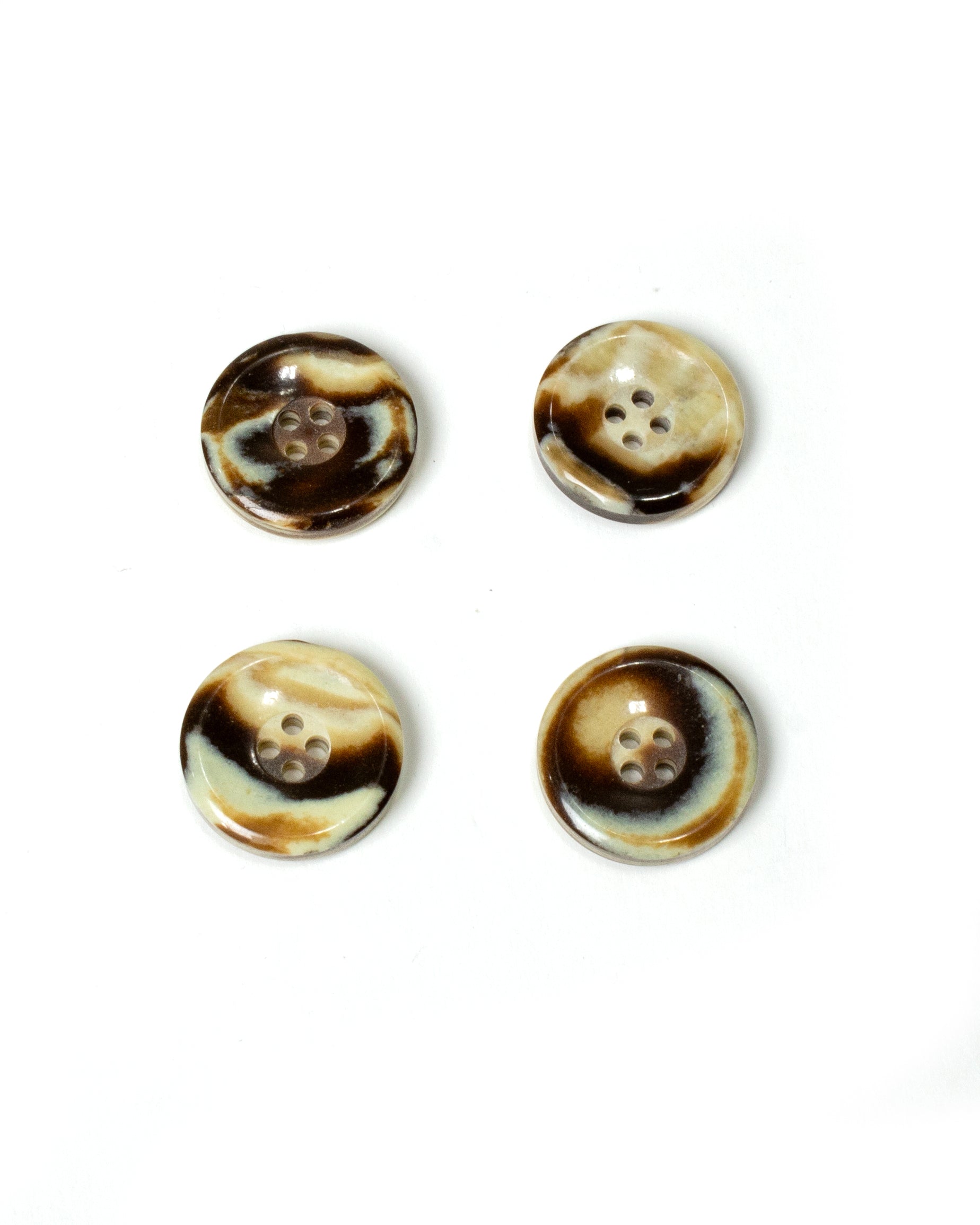 Recycled Horn Ombré Buttons 25mm