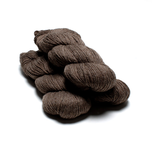 Cascade 220-  Walnut Heather 8013