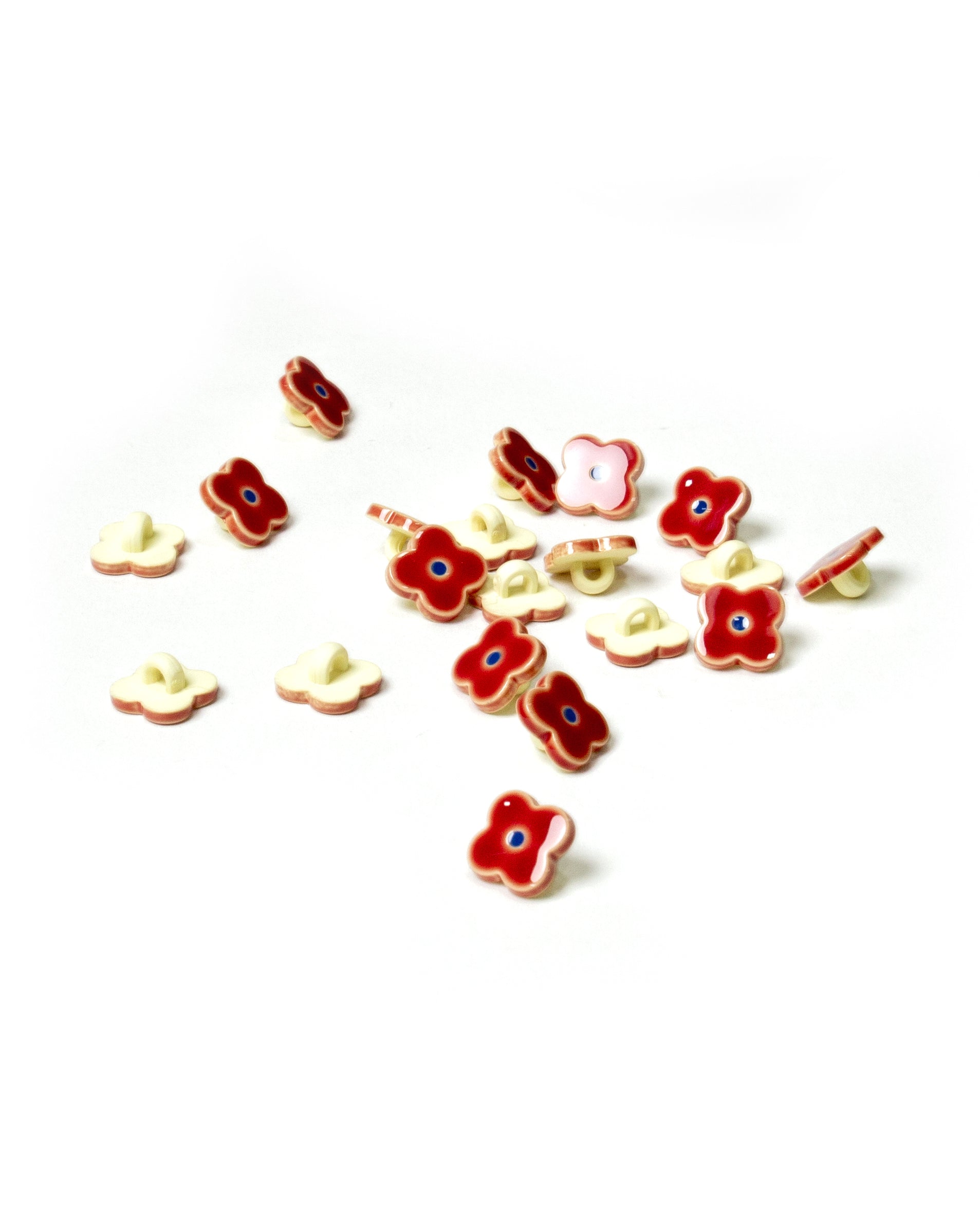 Red Flower with Blue Center Buttons 12mm