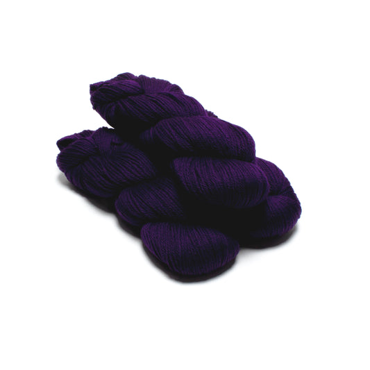 Cascade 220- Italian Plum 8886